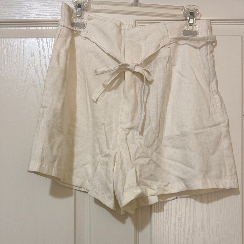 Women's Cream Shorts
